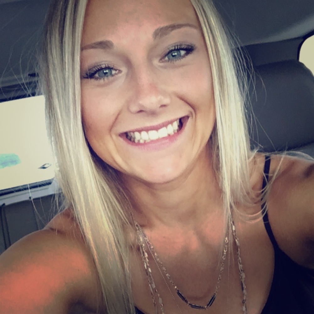 Meet your Posher, Carly